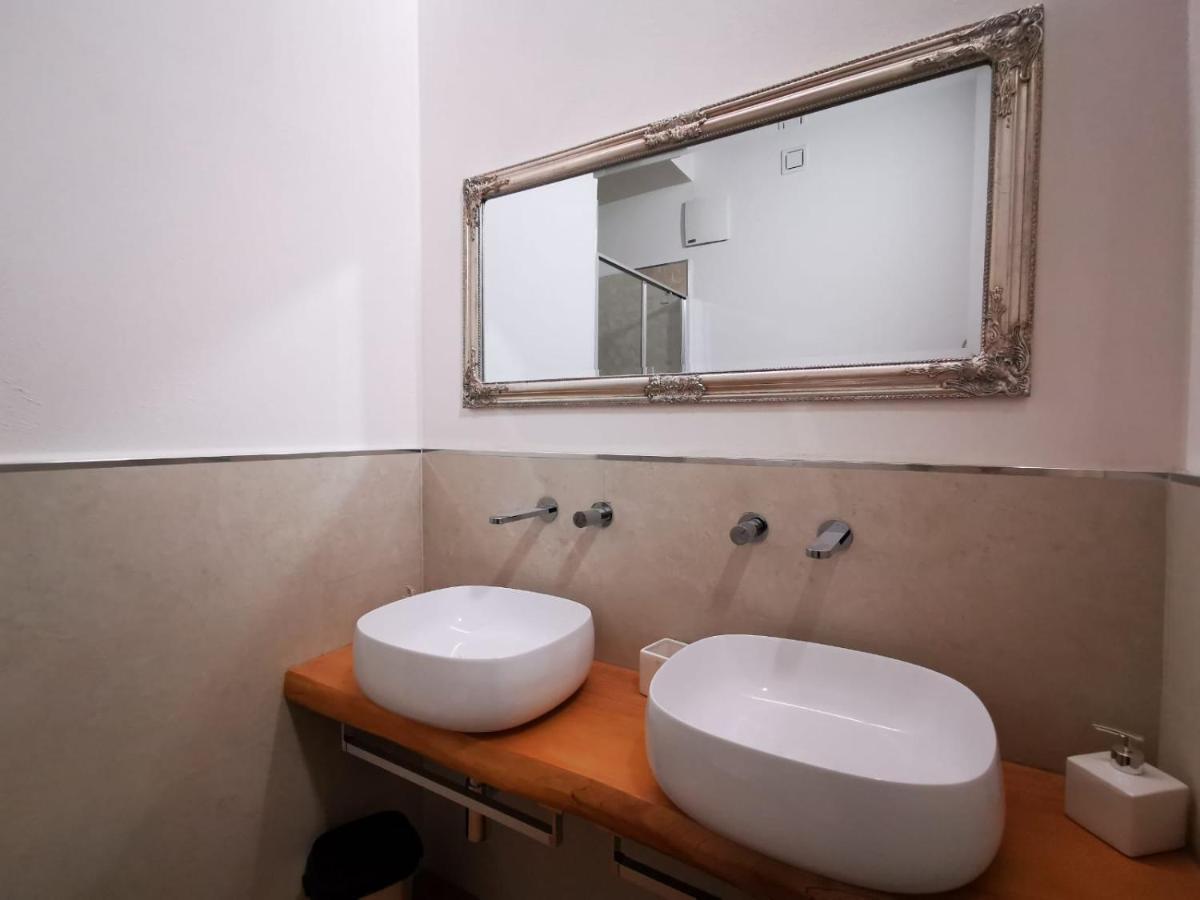 Deluxe 3 Bedroom Flat In Rialto Appartamento *
